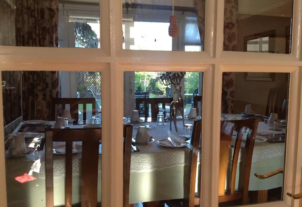 Annandale House-1